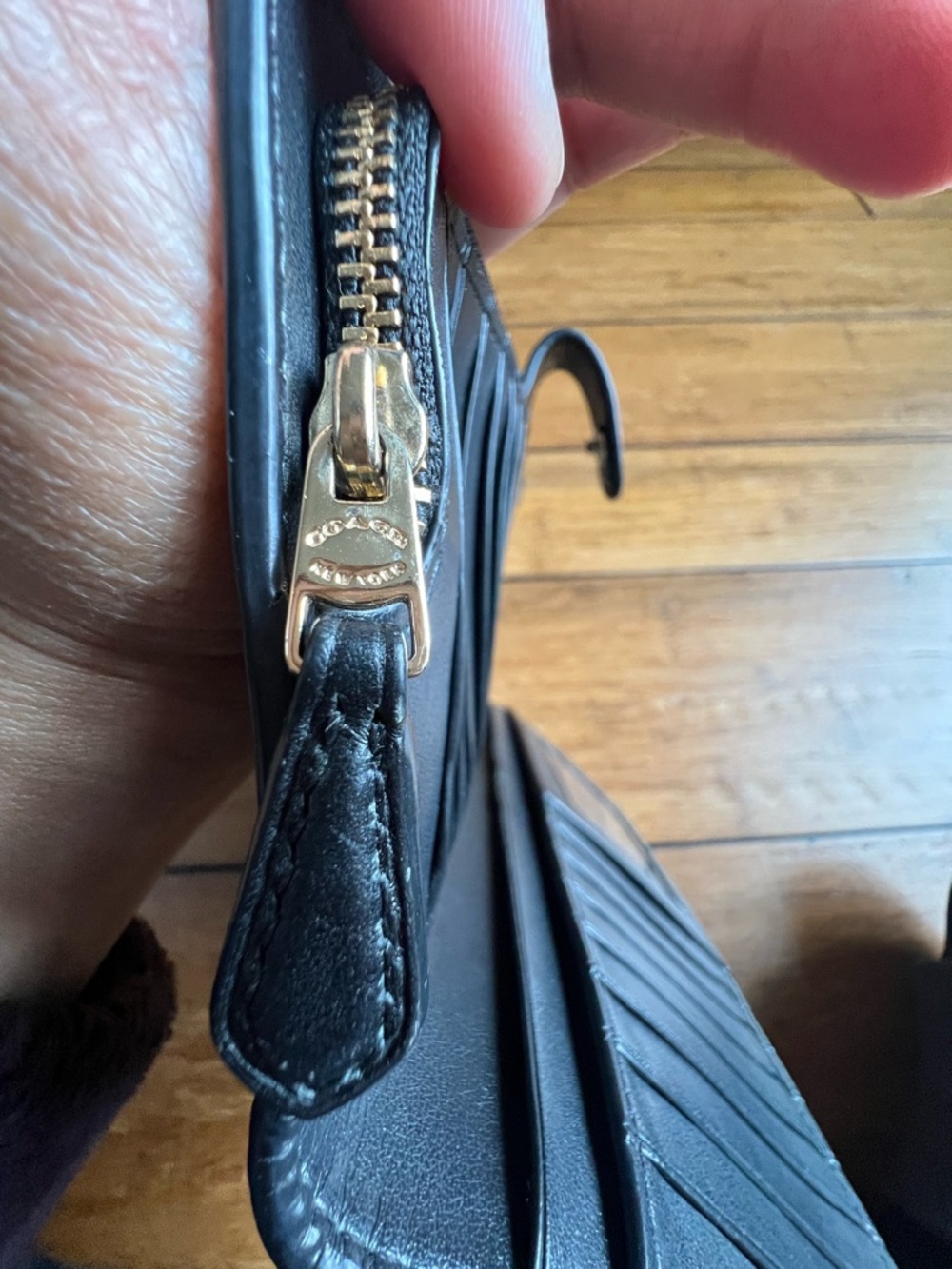 Coach Black Leather Zip-Around Skinny Wallet with Gold Logo - Picture 8 of 10